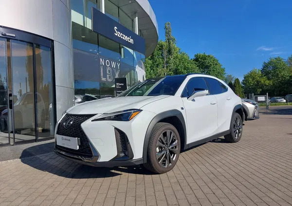 samochody osobowe Lexus UX cena 164900 przebieg: 8679, rok produkcji 2022 z Szczecin